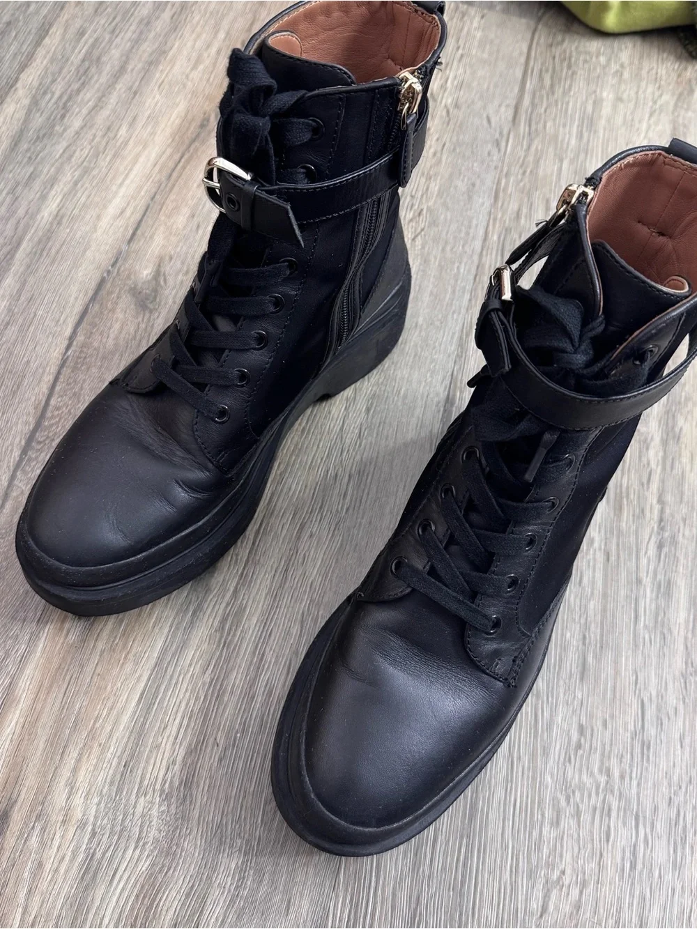 kate spade black and tan leather ankle boot